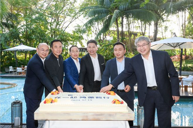 华为携手“四界”聚首新闻新媒体“鸿蒙智行”联盟体感中央广播电视总台强大品牌传播力(图1) 华为携手“四界”聚首新闻新媒体“鸿蒙智行”联盟体感中央广播电视总台强大品牌传播力(图1)