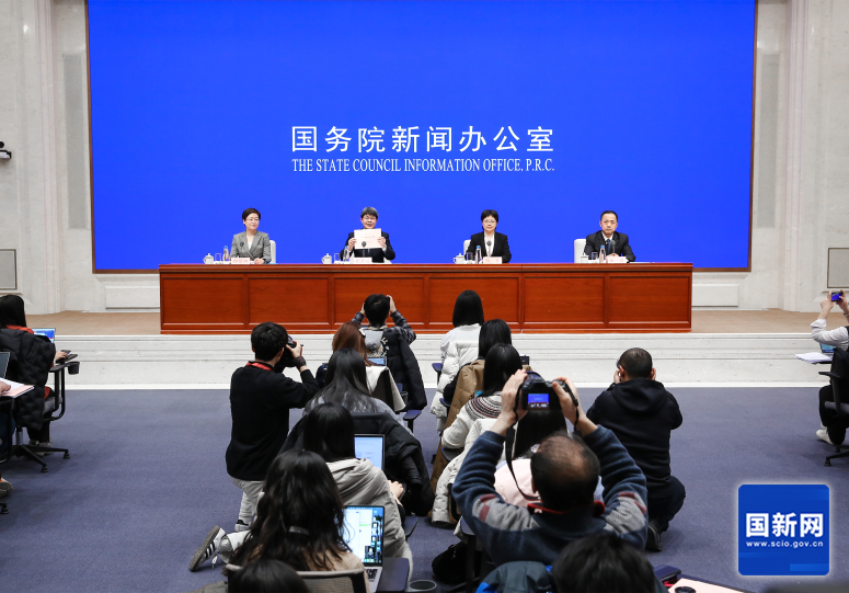 国务院新闻办“中国经济高质量发展成效”系列发布会：介绍“大力推进新型工业化 推动经济高质量发展”有关情况(图1)